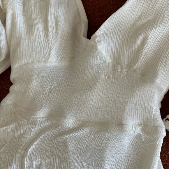 White summer dress - Picture 6 of 8